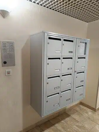 boite aux lettre pose rennes copropriete